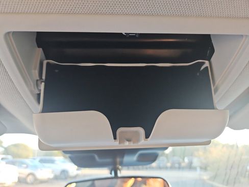 New 2025 Ford Maverick XLT w/ XLT Luxury Package image 22