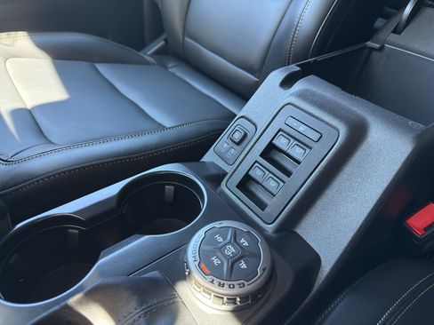 New 2026 Ford Bronco Badlands AWD/4WD image 27