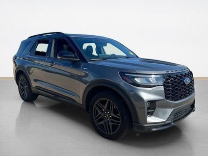 Certified 2025 Ford Explorer ST-Line w/ Premium Package