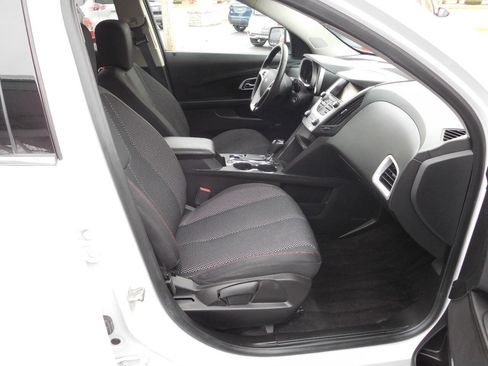 Used 2016 Chevrolet Equinox LT w/ Convenience Package image 5