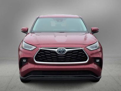 Used 2022 Toyota Highlander LE