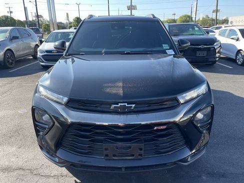 Used 2021 Chevrolet TrailBlazer RS w/ Convenience Package image 2