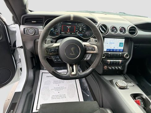 Used 2022 Ford Mustang Shelby GT500 w/ Technology Package image 16