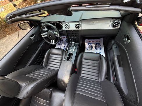 Used 2006 Ford Mustang GT RWD image 51