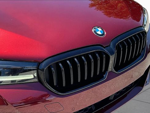 Certified 2023 BMW 530i xDrive w/ Executive Package AWD/4WD image 31