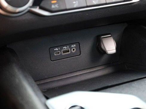 Used 2025 Nissan Altima 2.5 SV FWD image 14