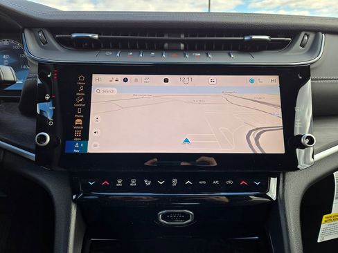 New 2026 Jeep Grand Cherokee Limited w/ Limited Altitude Package image 21