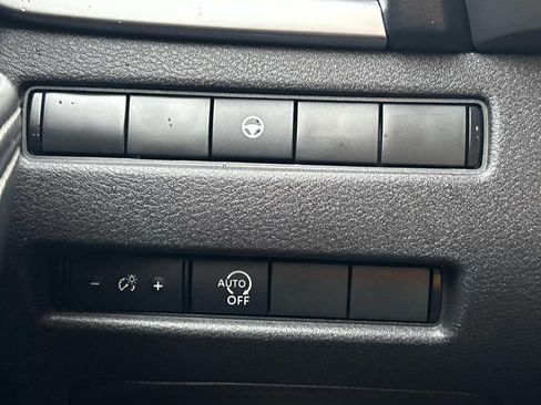 Certified 2023 Nissan Rogue SV AWD/4WD image 19
