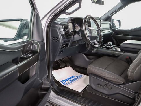 Used 2023 Ford F150 XLT AWD/4WD image 3