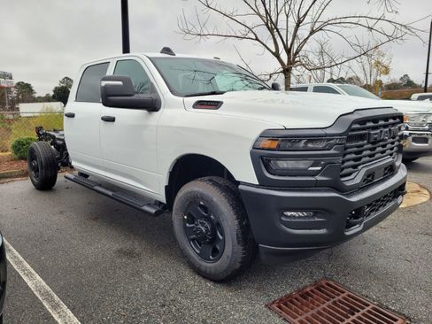 New 2026 RAM 2500 Tradesman image 13