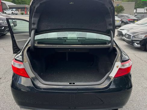 Used 2015 Toyota Camry SE FWD image 6