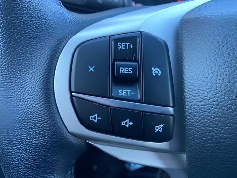 Certified 2023 Ford Explorer XLT w/ Class IV Trailer Tow Package image 16