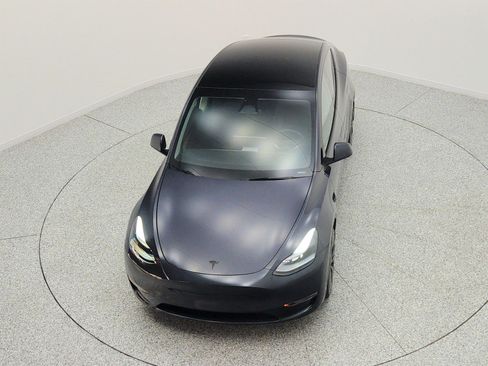 Used 2024 Tesla Model Y Long Range RWD image 23
