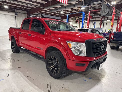 Used 2020 Nissan Titan S w/ S Utility Package image 3