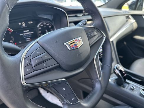 Certified 2023 Cadillac XT5 Luxury w/ LPO, Floor Liner Package image 14