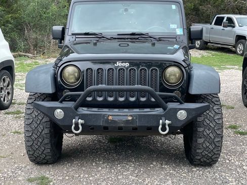 Used 2017 Jeep Wrangler Sport w/ Quick Order Package 24S AWD/4WD image 2