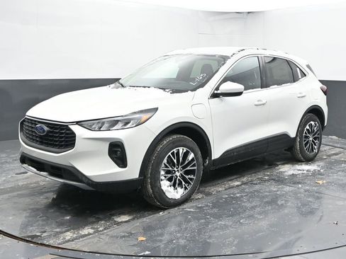 New 2026 Ford Escape Base w/ Class II Trailer Tow Package image 5