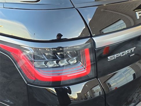 Used 2020 Land Rover Range Rover Sport HSE image 36