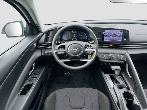 New 2026 Hyundai Elantra SE FWD image 21