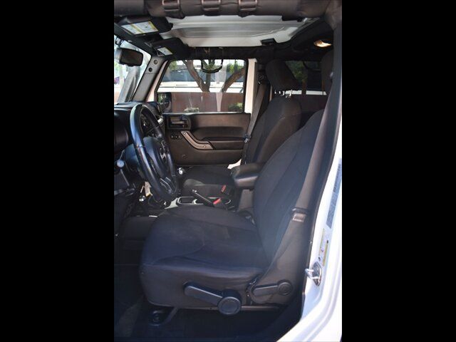 Used 2017 Jeep Wrangler Unlimited Sport w/ Quick Order Package 23S AWD/4WD image 15