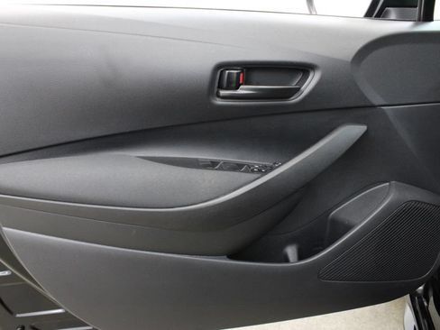 Used 2025 Toyota Corolla LE FWD image 15