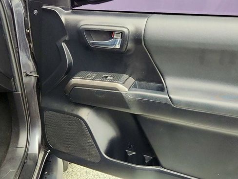 Used 2021 Toyota Tacoma 4x4 Double Cab image 26