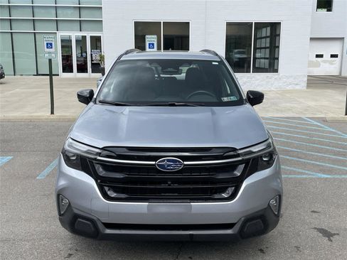 Certified 2025 Subaru Forester Touring AWD/4WD image 8