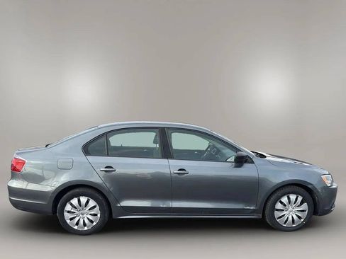 Used 2011 Volkswagen Jetta S FWD image 8