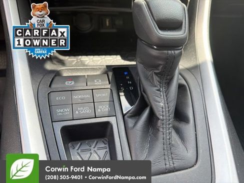 Used 2021 Toyota RAV4 XLE w/ XLE Grade Weather Package AWD/4WD image 15