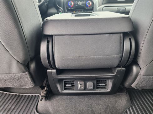 Used 2021 Chevrolet Silverado 1500 LT image 18