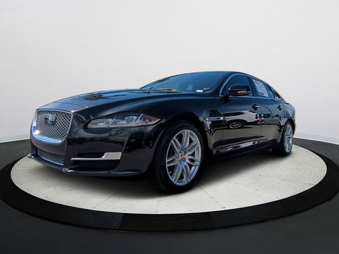 Used 2019 Jaguar XJ L Portfolio image 1
