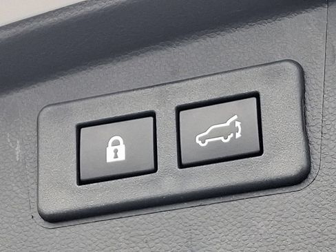 Used 2024 Subaru Outback Touring XT AWD/4WD image 31