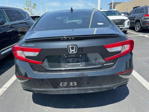 Used 2018 Honda Accord Sport image 3