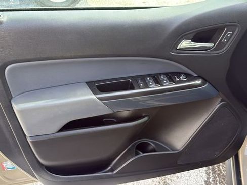 Used 2022 Chevrolet Colorado Z71 image 15