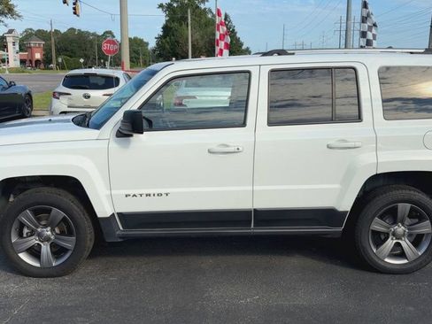 Used 2017 Jeep Patriot Sport w/ Power Value Group FWD image 5