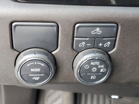 Used 2022 Chevrolet Silverado 1500 RST image 23