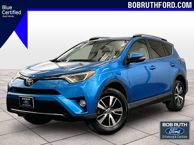 Used 2017 Toyota RAV4 XLE AWD/4WD image 1