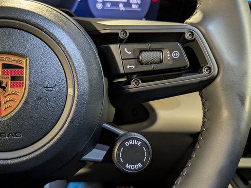 New 2026 Porsche Macan 4S Electric image 28