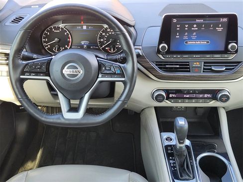 Used 2022 Nissan Altima 2.5 SL image 30