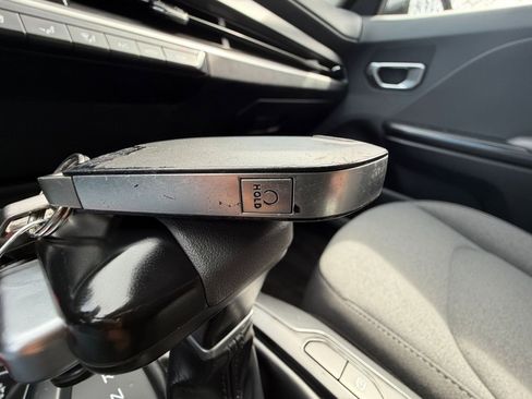 Used 2025 Kia K4 LXS image 23