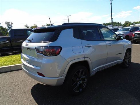 Certified 2025 Jeep Compass Limited w/ High Altitude Package AWD/4WD image 3