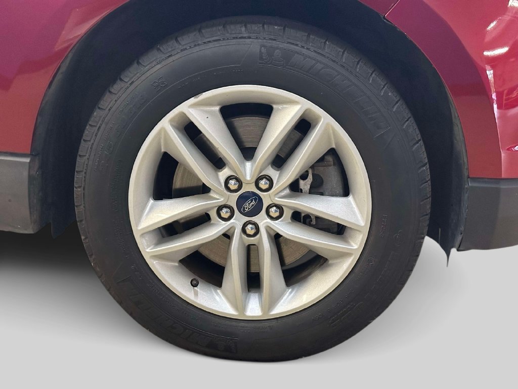 Certified 2018 Ford Edge SEL w/ Equipment Group 201A AWD/4WD image 13