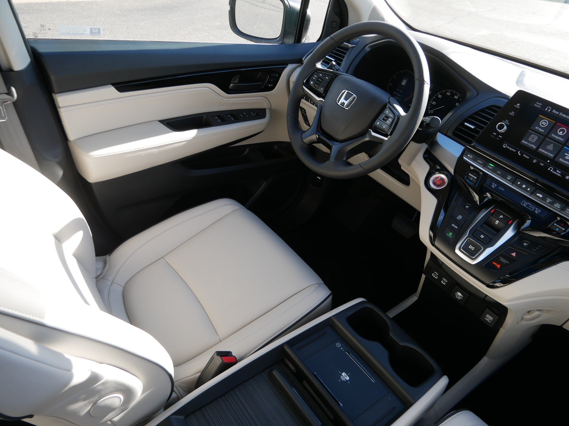 New 2027 Honda Odyssey Touring image 9