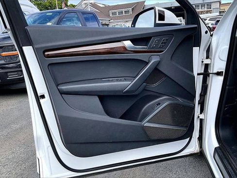 Used 2018 Audi Q5 2.0T Premium Plus w/ Premium Plus Package image 18