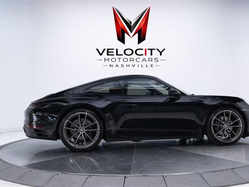 Used 2024 Porsche 911 Carrera RWD image 5