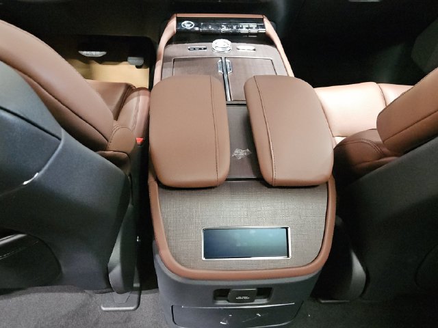 New 2027 Lincoln Navigator L Reserve AWD/4WD image 11