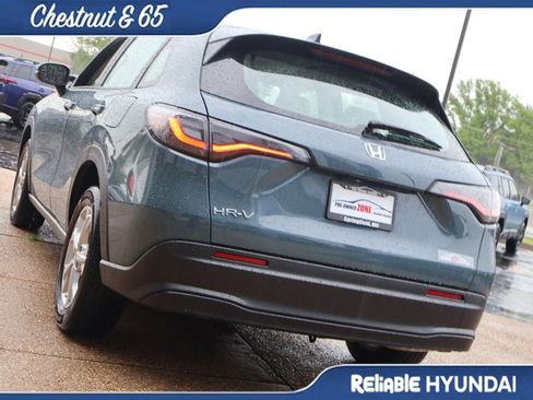 Used 2025 Honda HR-V LX image 4