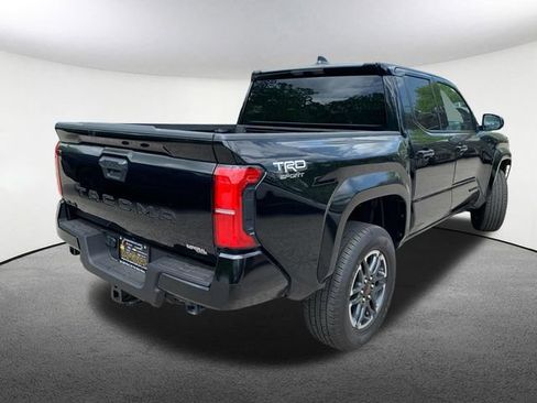 Used 2025 Toyota Tacoma TRD Sport AWD/4WD image 14