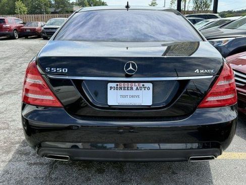 Used 2011 Mercedes-Benz S 550 4MATIC image 4