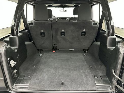Used 2020 Jeep Wrangler Unlimited Sport image 22